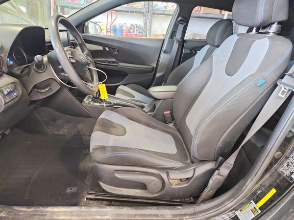 2019 HYUNDAI VELOSTER 2.0L and 2.0L Premium