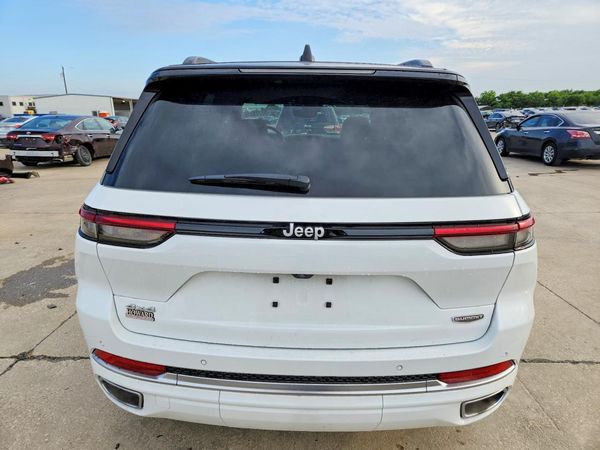 2025 JEEP GRAND CHEROKEE Summit