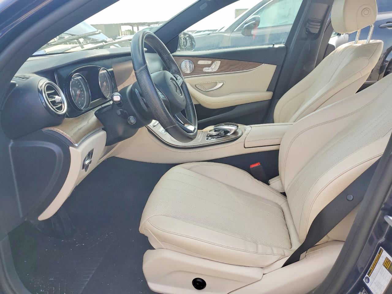 2018 MERCEDES-BENZ E E300