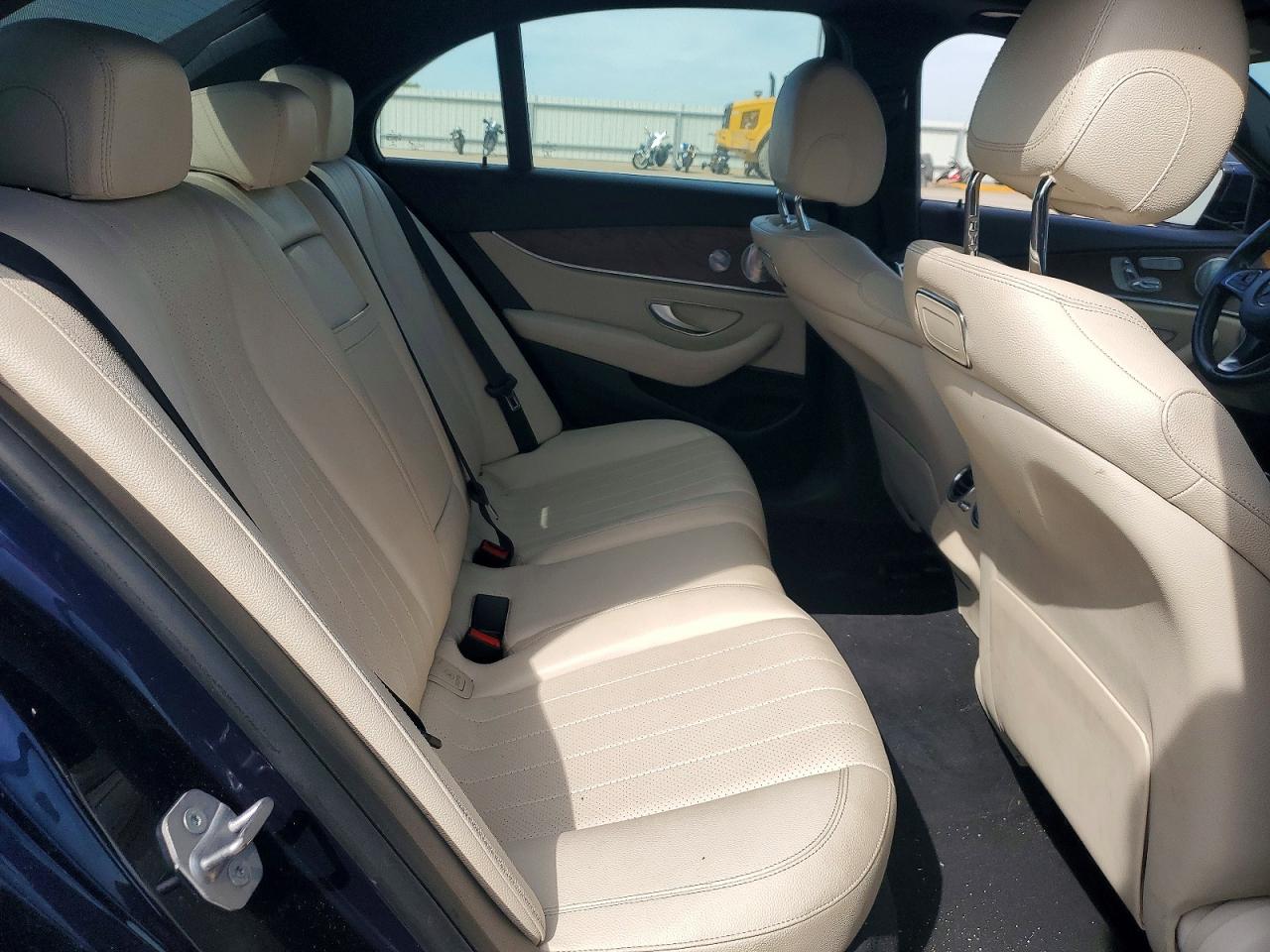 2018 MERCEDES-BENZ E E300