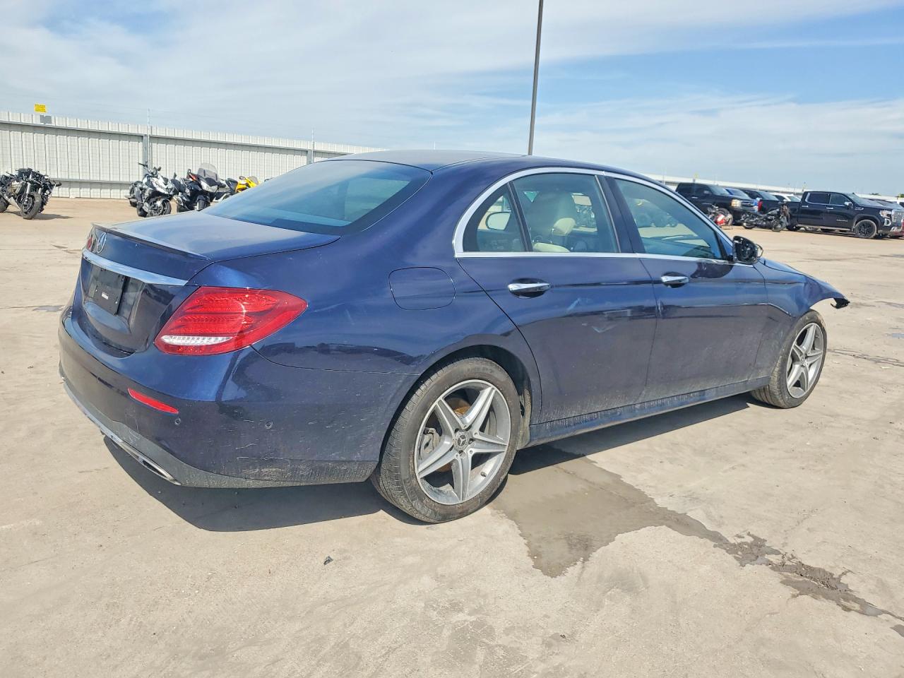 2018 MERCEDES-BENZ E E300