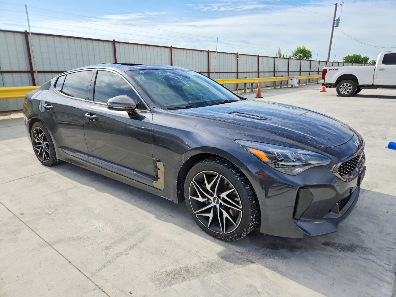 2022 KIA STINGER GT-Line