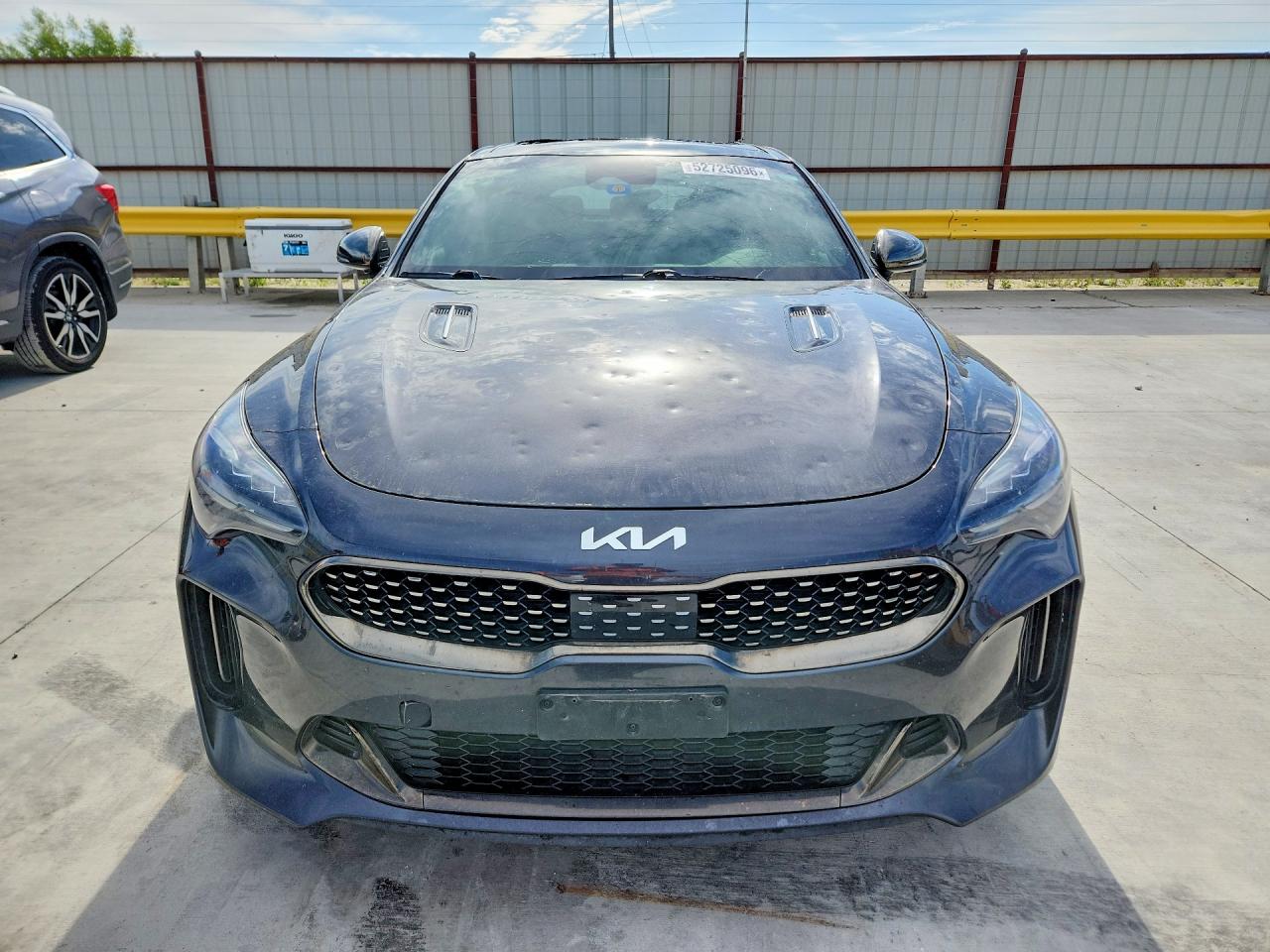 2022 KIA STINGER GT-Line