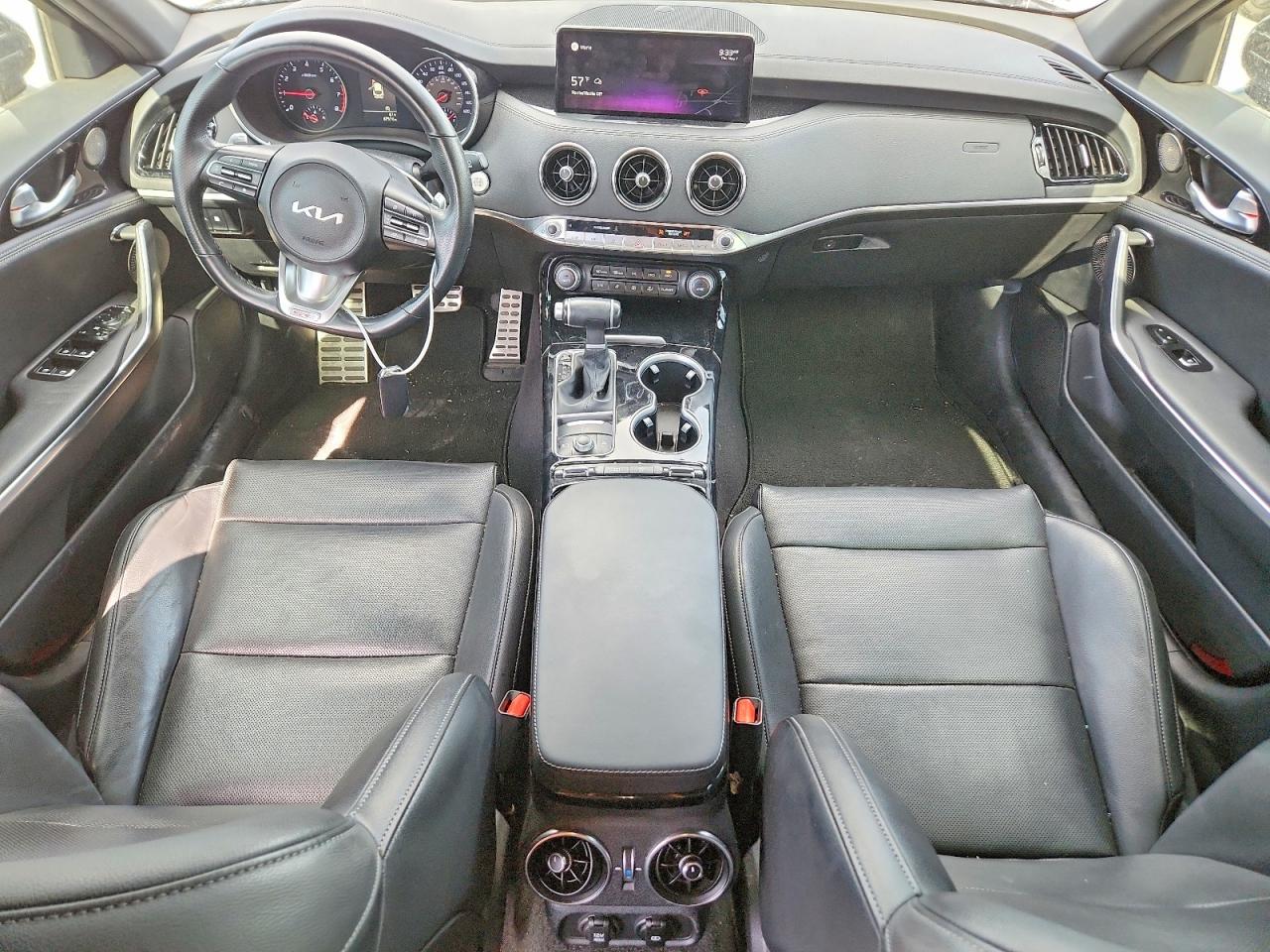 2022 KIA STINGER GT-Line