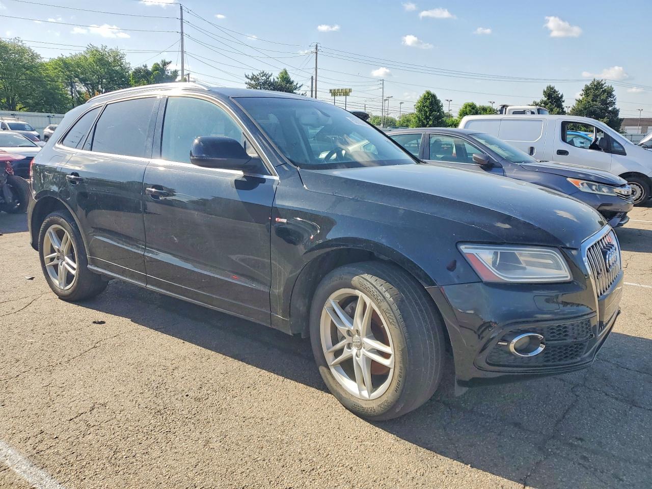 2014 AUDI Q5