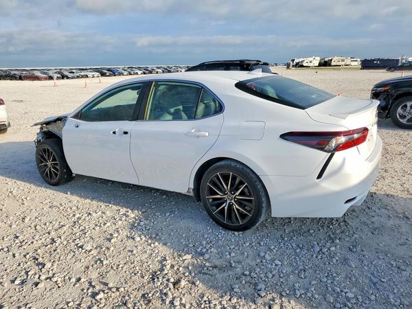 2022 TOYOTA CAMRY