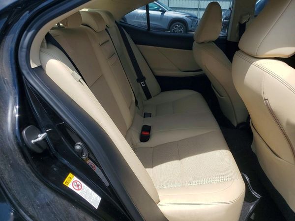 2016 LEXUS IS