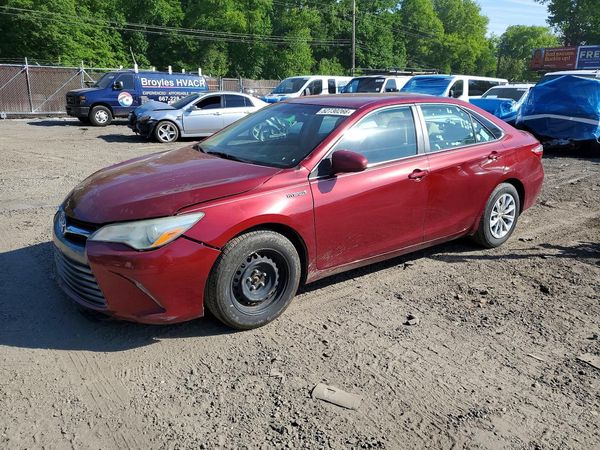2015 TOYOTA CAMRY SOLA