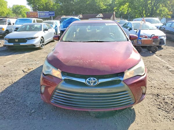 2015 TOYOTA CAMRY SOLA Hybrid