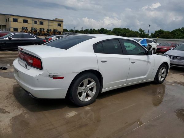 2013 DODGE CHARGER SE RWD
