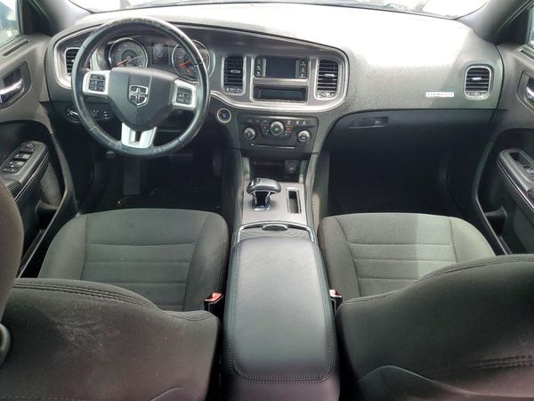 2013 DODGE CHARGER SE RWD