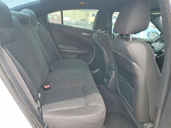 2013 DODGE CHARGER SE RWD