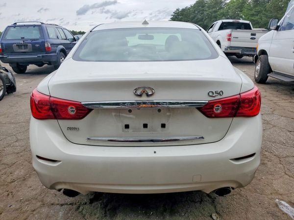 2015 INFINITI Q50