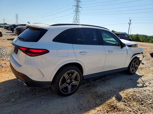 2024 MERCEDES-BENZ GLC GLC300