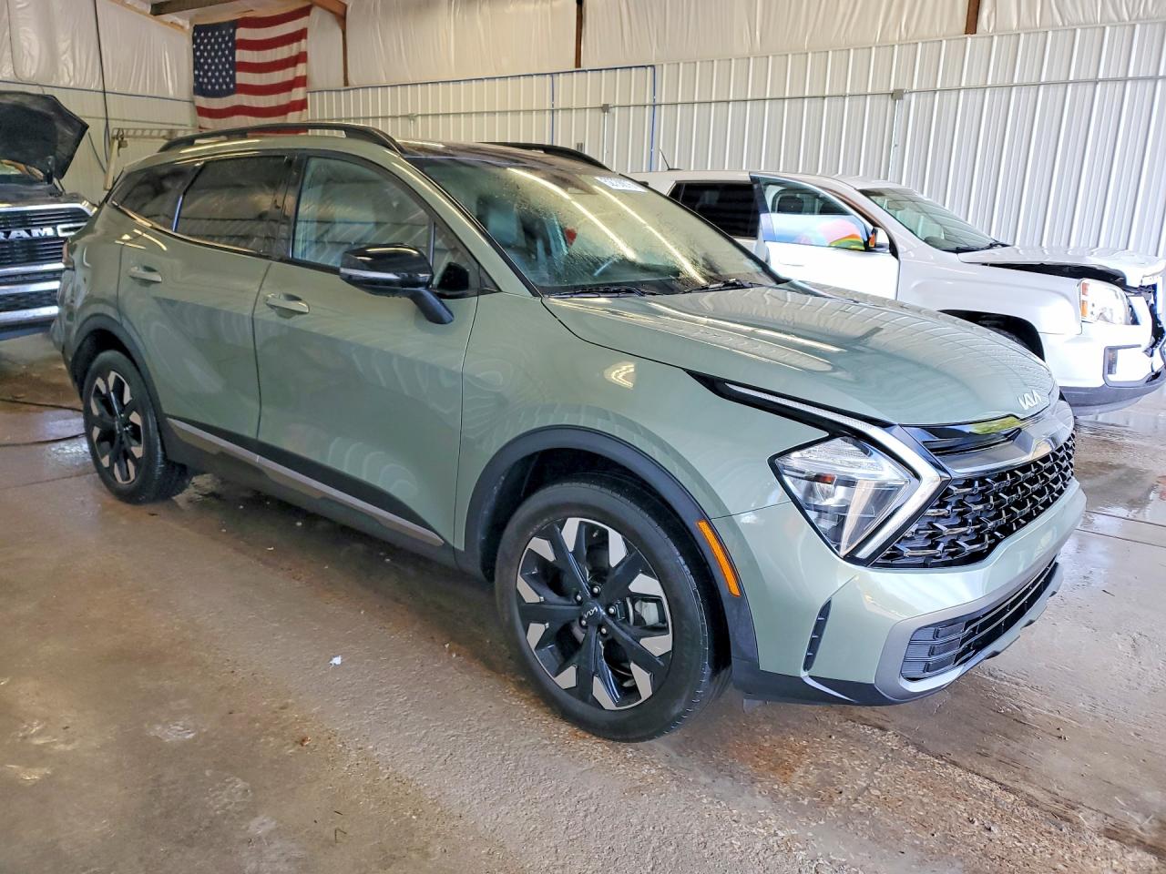 2023 KIA SPORTAGE X-LINE