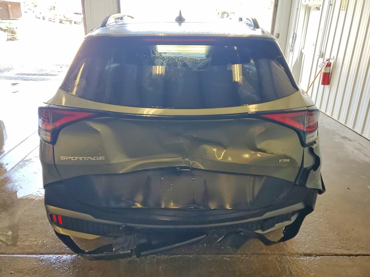 2023 KIA SPORTAGE X-LINE