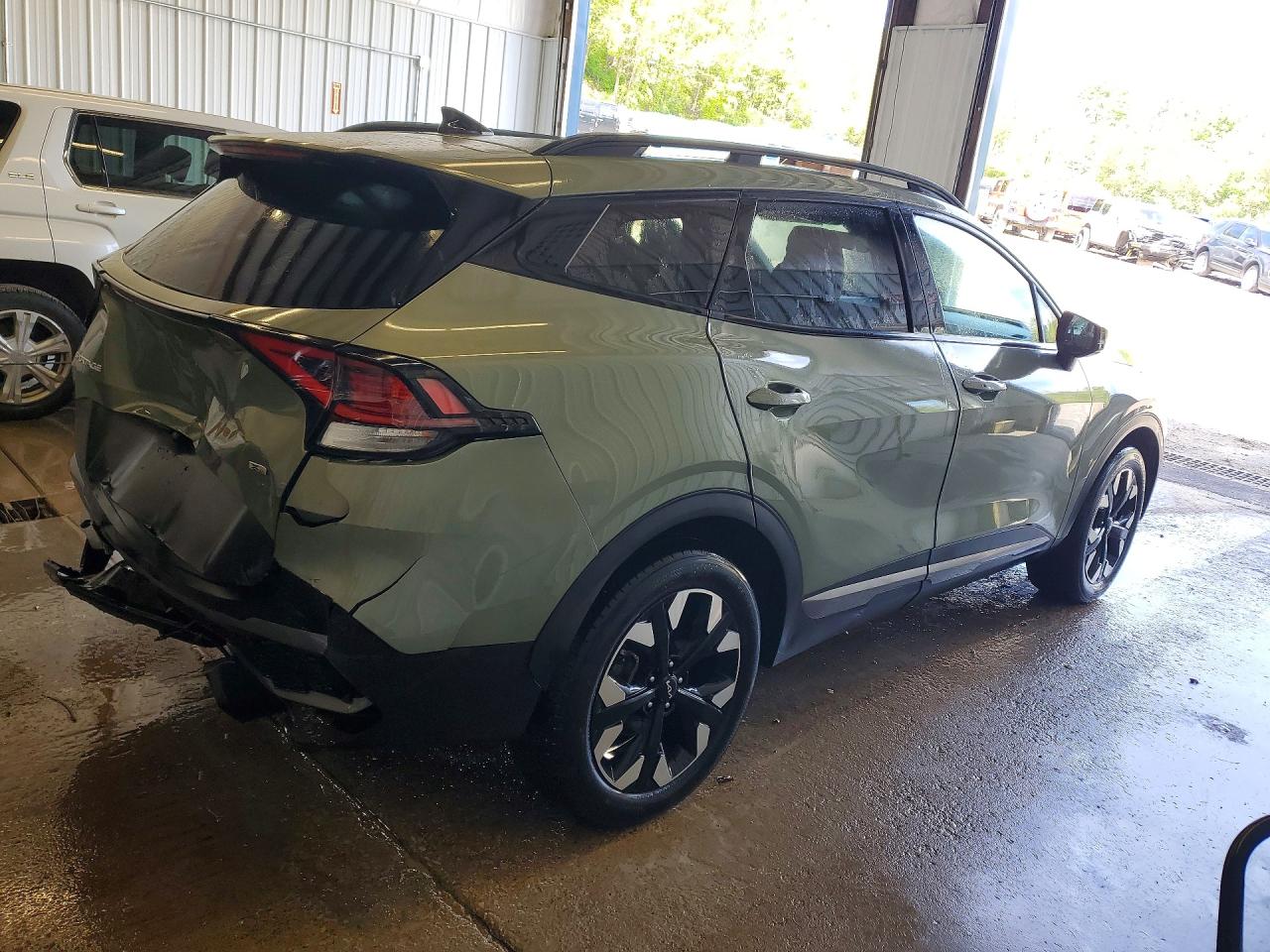 2023 KIA SPORTAGE X-LINE