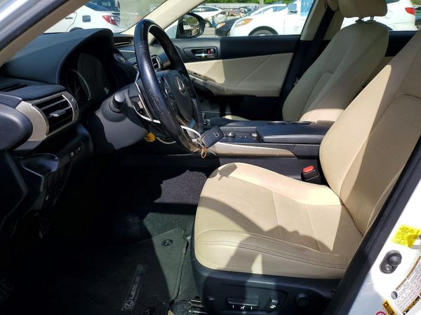 2015 LEXUS IS
