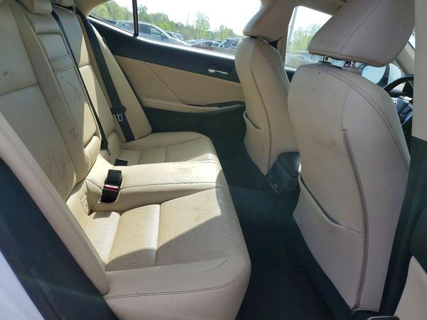 2015 LEXUS IS