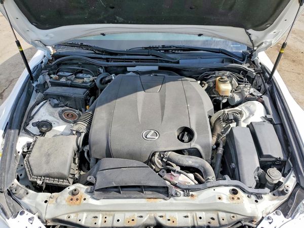 2015 LEXUS IS
