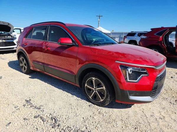 2024 KIA NIRO EX