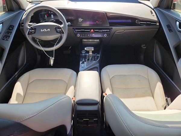 2024 KIA NIRO EX