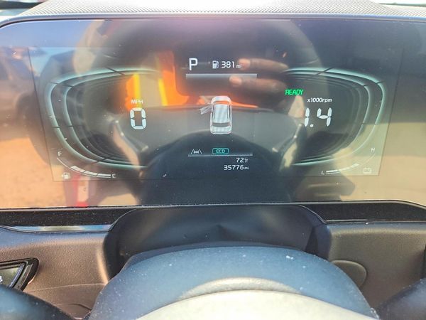 2024 KIA NIRO EX