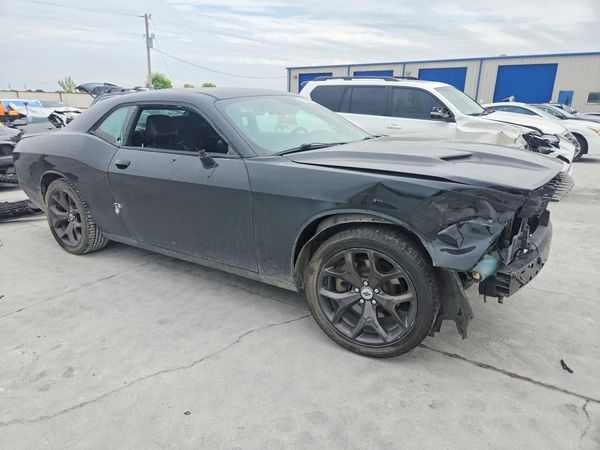 2017 DODGE CHALLENGER SXT