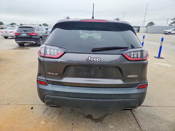 2019 JEEP CHEROKEE LATITUDE PLUS 4X4