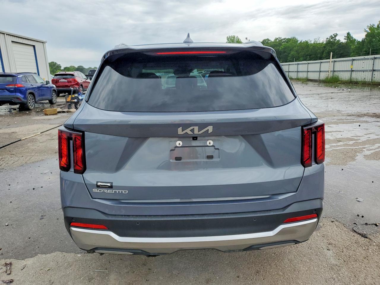 2025 KIA SORENTO S