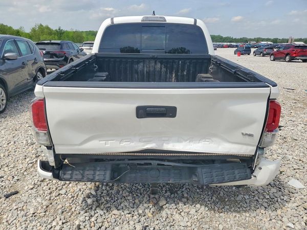 2017 TOYOTA TACOMA Limited