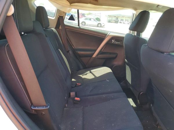2017 TOYOTA RAV4 XLE