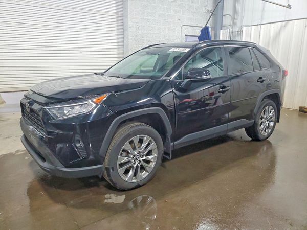 2019 TOYOTA RAV4 XLE Premium