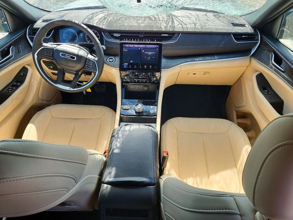 2025 JEEP GRAND CHEROKEE