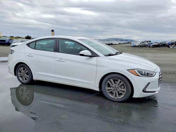 2018 HYUNDAI ELANTRA