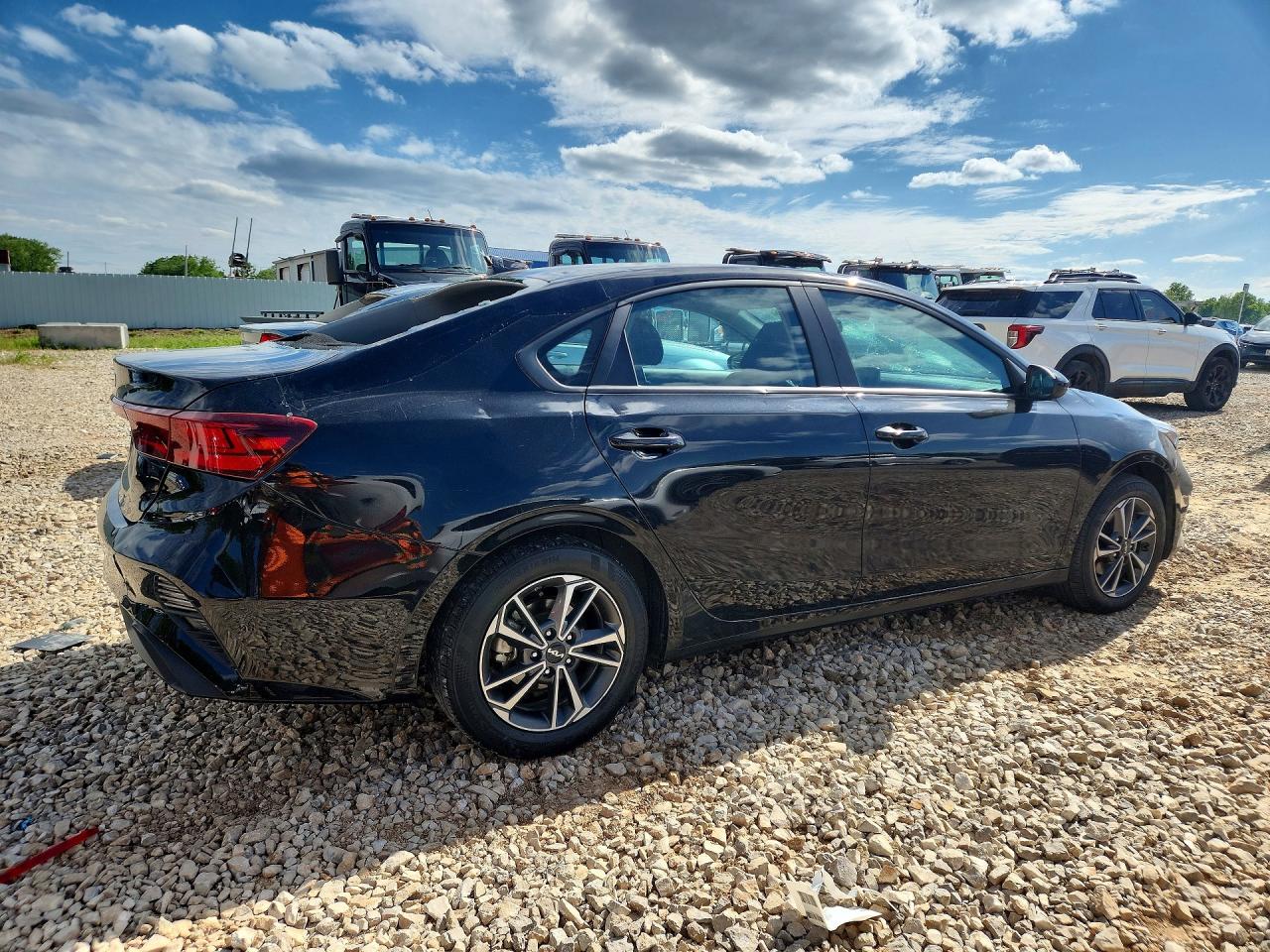 2023 KIA FORTE LX, LXS
