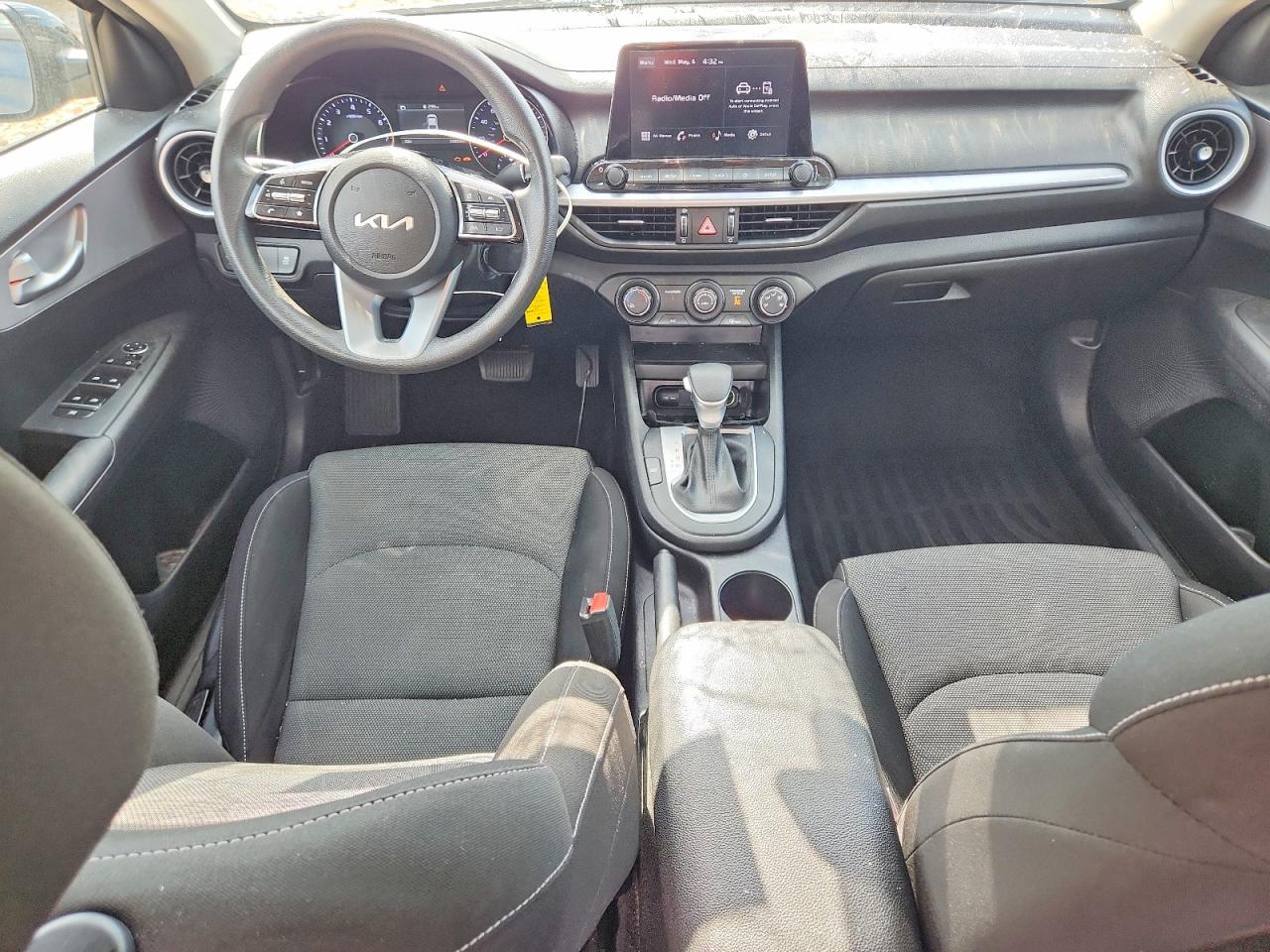 2023 KIA FORTE LX, LXS
