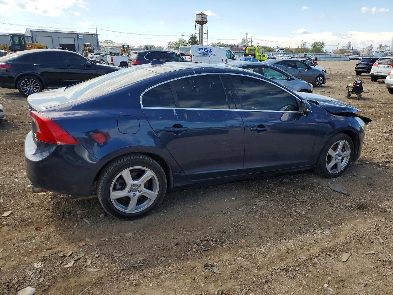 2013 VOLVO S60