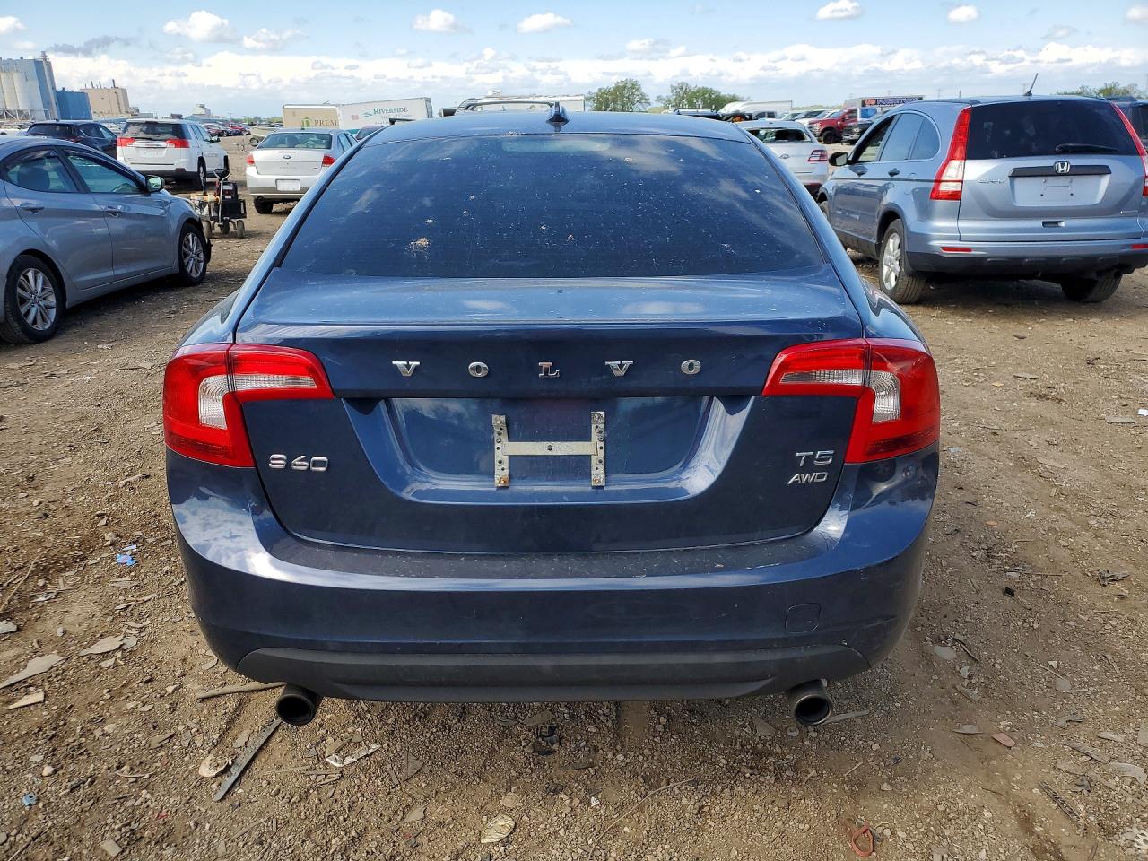2013 VOLVO S60