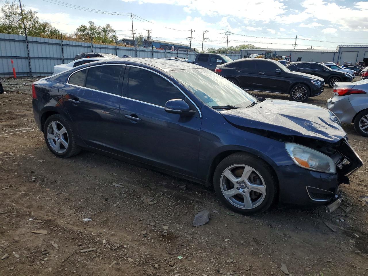 2013 VOLVO S60