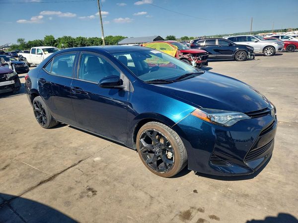 2018 TOYOTA COROLLA L/LE/SE/XLE/XSE — Passenger 3/4