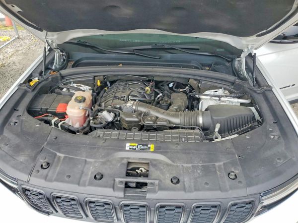 2021 JEEP GRAND CHEROKEE L LAREDO 4X4