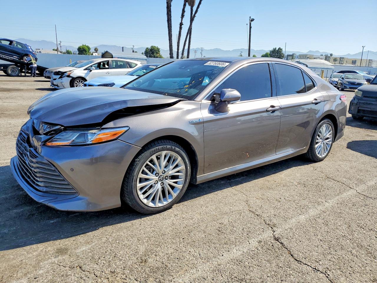 2018 TOYOTA CAMRY SE/XLE Hybrid