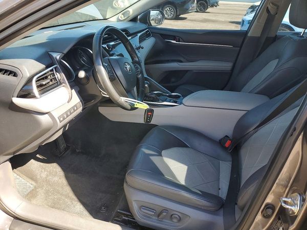2018 TOYOTA CAMRY SE/XLE Hybrid