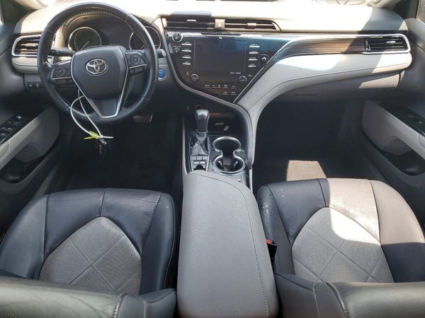 2018 TOYOTA CAMRY SE/XLE Hybrid
