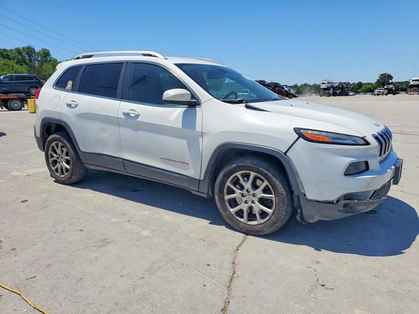 2016 JEEP CHEROKEE LATITUDE FWD