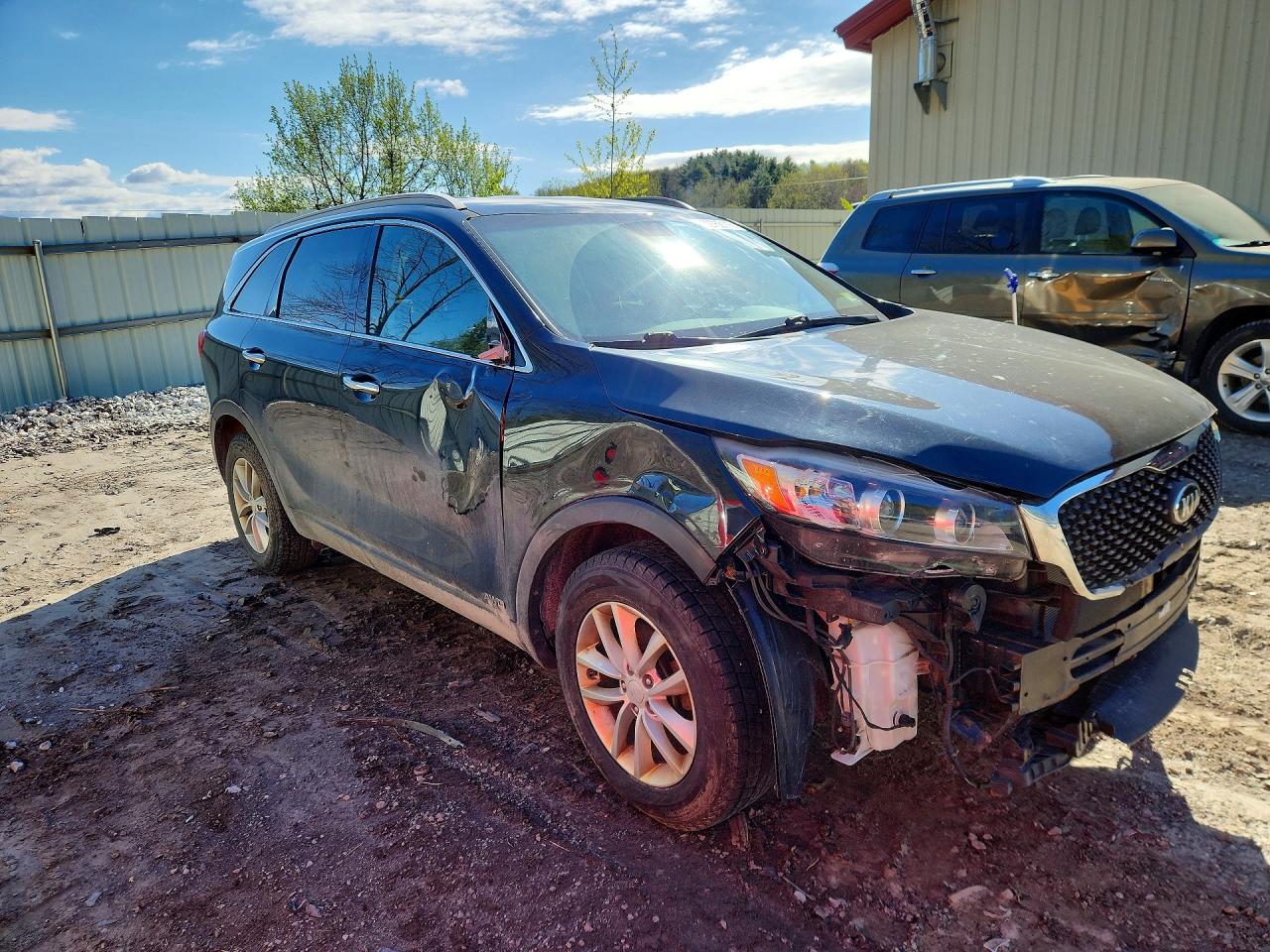 2018 KIA SORENTO L, LX