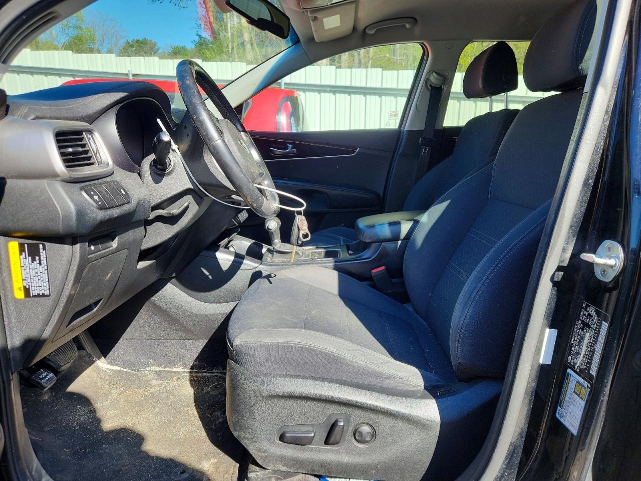 2018 KIA SORENTO L, LX