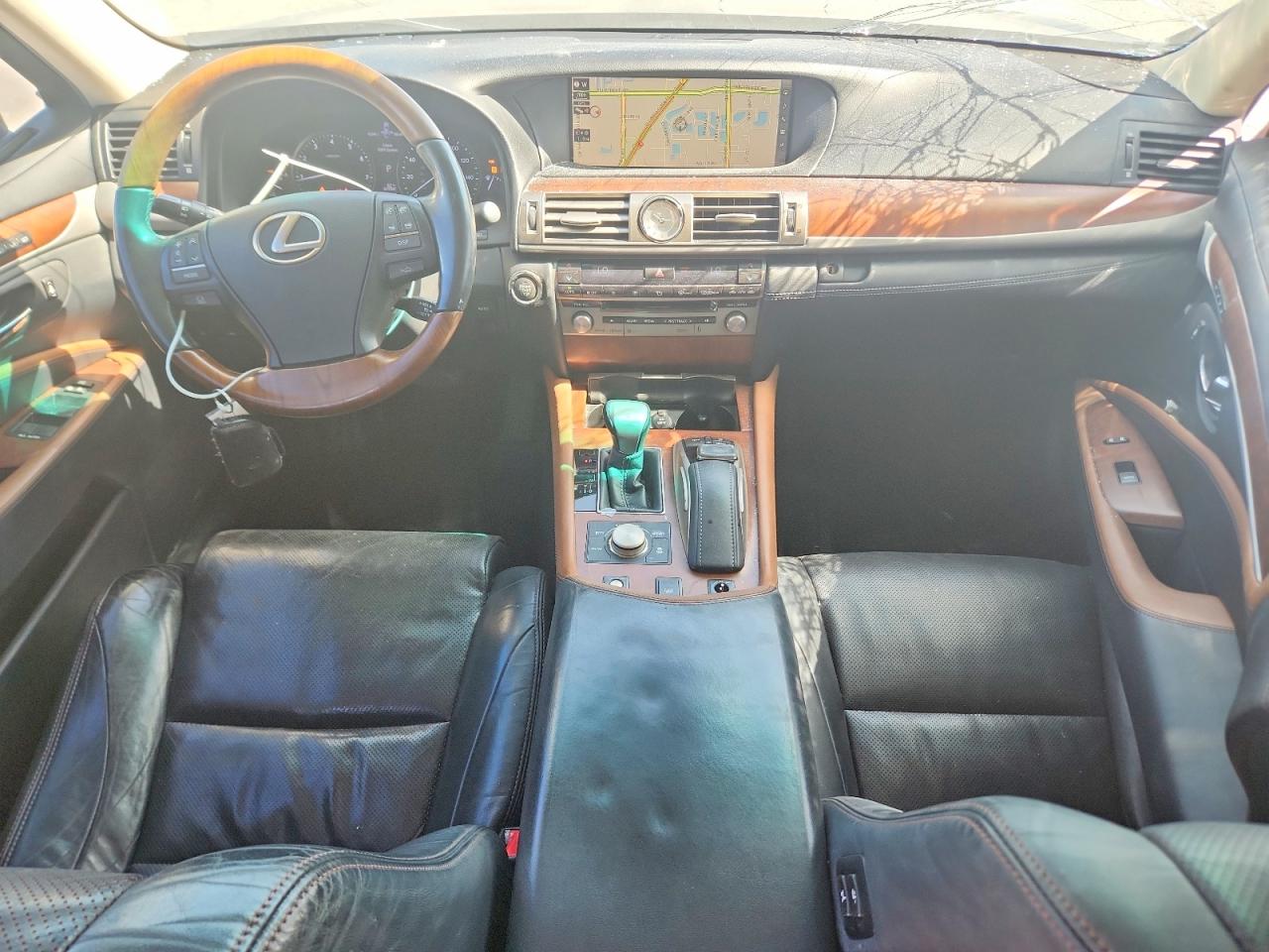 2017 LEXUS LS 460