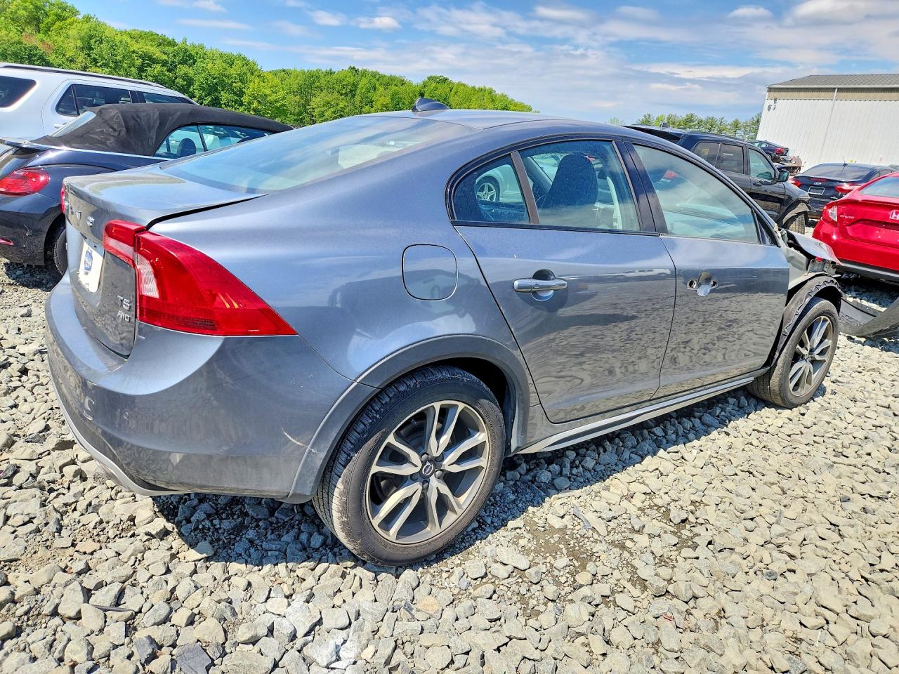 2017 VOLVO S60 CROSS COUNTRY Platinum